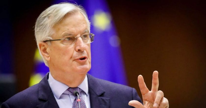 Macron'un yeni hükümeti kurma görevini verdiği Michel Barnier kimdir?