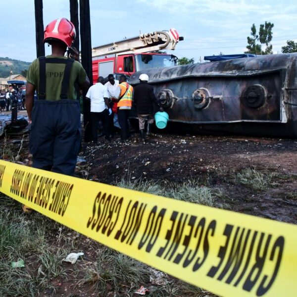 Uganda’daki petrol tankeri kazasında 24 kişi öldü