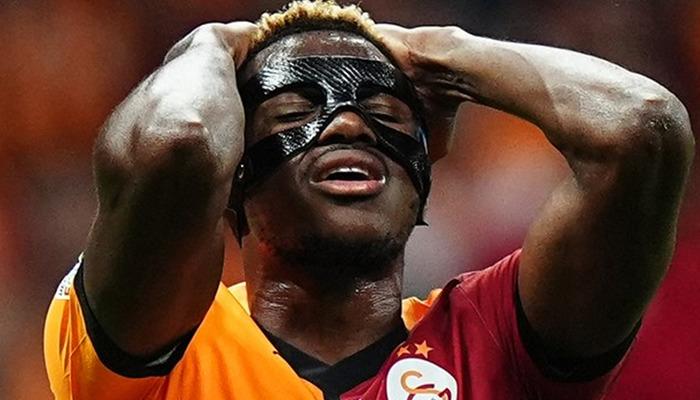 Osimhen’in Galatasaray’a transferiyle ilgili kötü haberi duyurdu! “Sanırım gidip Osimhen’i alacaklar”