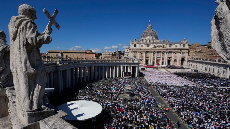 Papa Francis'in cenaze töreni fotoğraflarla