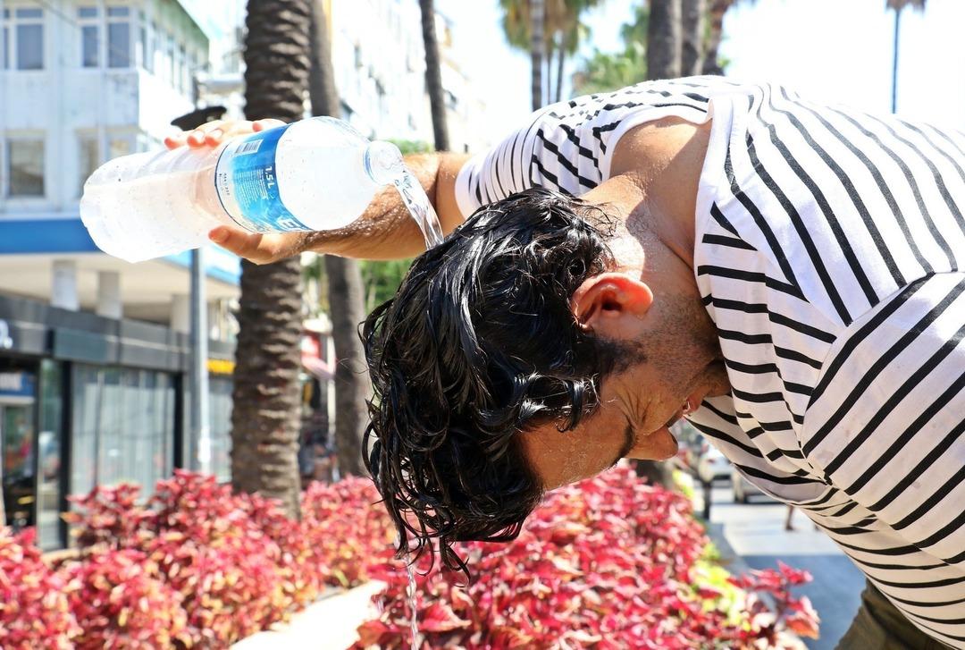 Ayrıca sağlıklı insanları tehdit ediyor! Serebral kanama ve kalp krizi riski: Uzmanlar tehlikeye karşı uyardı ... 2