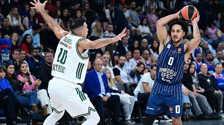 Anadolu Efes evinde Panathinaikos'a yenildi