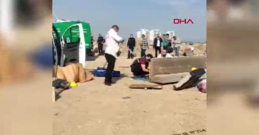 Mersin'de vahşet! Çekyatın içinde ipe sarılı halde bulundu; bu, kötü koku yaymaması için yapılmıştı.