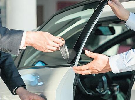 Otomobil ve hafif ticari araçlarda hız artışı