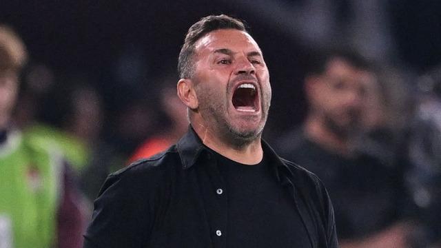 Galatasaray’da Okan Buruk için tehlike çanları çalıyor! Yöneticilerin sabrı taştı